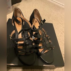 Black strappy sandals with heel 8.5